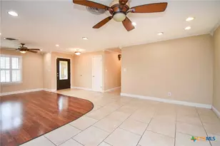 201 Canterbury Ln, Victoria, TX 77904 - Photo 7