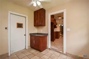 201 Canterbury Ln, Victoria, TX 77904 - Photo 27