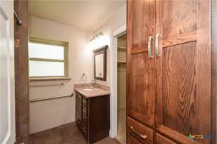 201 Canterbury Ln, Victoria, TX 77904 - Photo 21