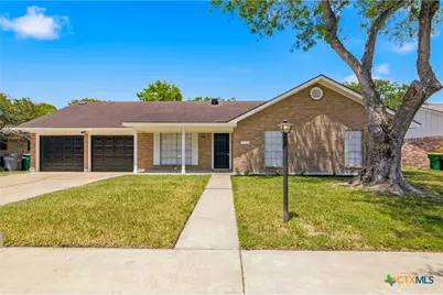 405 Hampshire Street, Victoria, TX 77904 - Photo 1