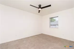 905 Concho St, Belton, TX 76513 - Photo 11