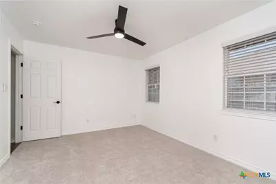 905 Concho Street, Belton, TX 76513 - Photo 11