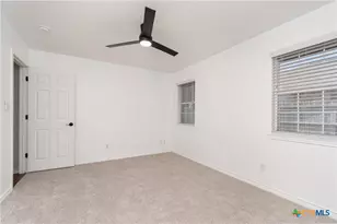 905 Concho St, Belton, TX 76513 - Photo 11