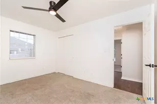 905 Concho St, Belton, TX 76513 - Photo 17