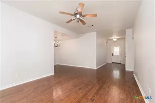 905 Concho St, Belton, TX 76513 - Photo 5