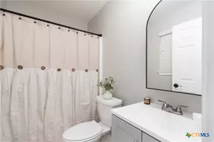 905 Concho St, Belton, TX 76513 - Photo 7