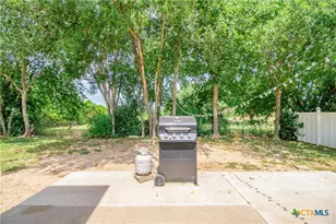 905 Concho St, Belton, TX 76513 - Photo 19
