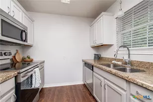 905 Concho St, Belton, TX 76513 - Photo 3