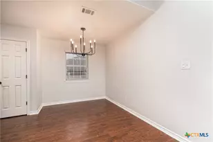 905 Concho St, Belton, TX 76513 - Photo 7