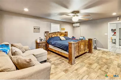 1518 Bonham Drive, Victoria, TX 77901 - Photo 19