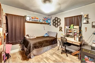 1518 Bonham Drive, Victoria, TX 77901 - Photo 11