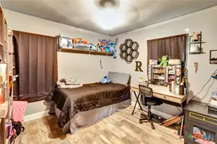 1518 Bonham Dr, Victoria, TX 77901 - Photo 11