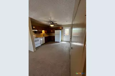 202 N Walnut #104, Lampasas, TX 76550 - Photo 1