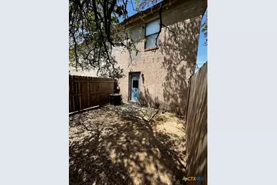 202 N Walnut #104, Lampasas, TX 76550 - Photo 11