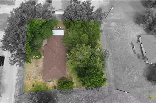 802 W 25th St, Cameron, TX 76520 - Photo 15