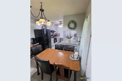 802 W 25th Street, Cameron, TX 76520 - Photo 9