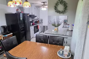 802 W 25th St, Cameron, TX 76520 - Photo 9