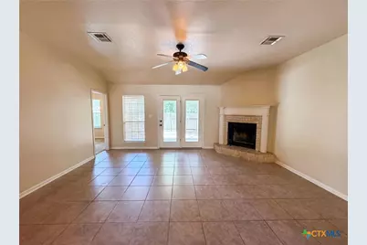6 S Bobcat Court, Belton, TX 76513 - Photo 3