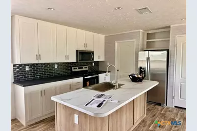 [Address not provided], Waelder, TX 78959 - Photo 3