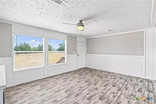[Address not provided], Waelder, TX 78959 - Photo 13