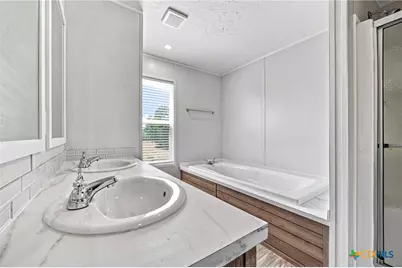 [Address not provided], Waelder, TX 78959 - Photo 17