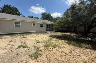 560 Wickford Way, Canyon Lake, TX 78133 - Photo 13