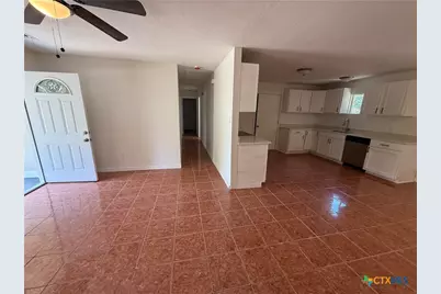 560 Wickford Way, Canyon Lake, TX 78133 - Photo 31