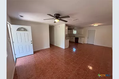 560 Wickford Way, Canyon Lake, TX 78133 - Photo 27