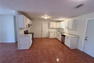 560 Wickford Way, Canyon Lake, TX 78133 - Photo 33