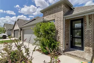 311 Balaton Lake, New Braunfels, TX 78130 - Photo 3