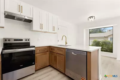 655 Loop 337, New Braunfels, TX 78130 - Photo 13