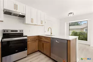 655 Loop 337, New Braunfels, TX 78130 - Photo 13