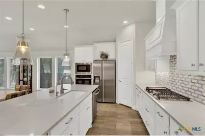 415 Bridle Trail, New Braunfels, TX 78132 - Photo 11