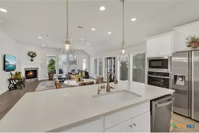 415 Bridle Trail, New Braunfels, TX 78132 - Photo 17