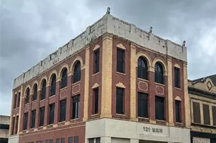 121 S Main St, Victoria, TX 77901 - Photo 1