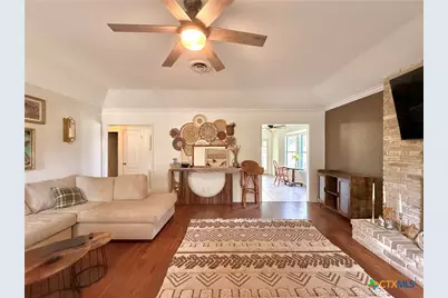 505 Camelot Drive, Victoria, TX 77901 - Photo 5