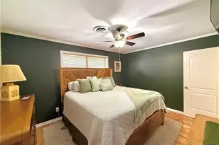 505 Camelot Dr, Victoria, TX 77901 - Photo 13