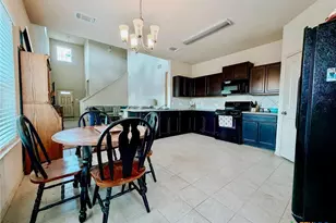 237 Tallow Trl, San Marcos, TX 78666 - Photo 5