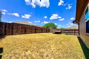 237 Tallow Trl, San Marcos, TX 78666 - Photo 17