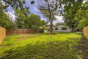 631 S Santa Clara Ave, New Braunfels, TX 78130 - Photo 39