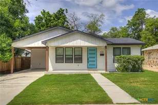 631 S Santa Clara Ave, New Braunfels, TX 78130 - Photo 1
