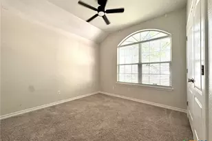 2038 Bentwood Dr, New Braunfels, TX 78130 - Photo 7