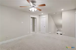 1720 Nordberg, Seguin, TX 78155 - Photo 21