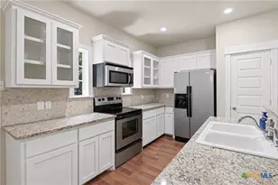 1720 Nordberg, Seguin, TX 78155 - Photo 17