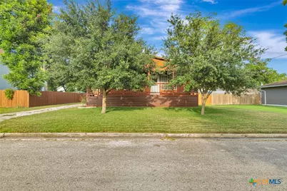 606 N Glendale Street, Hallettsville, TX 77964 - Photo 3