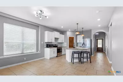 1865 Logan Trail, New Braunfels, TX 78130 - Photo 7