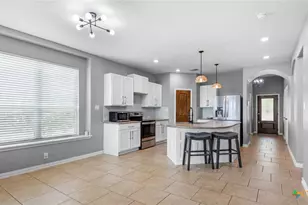 1865 Logan Trail, New Braunfels, TX 78130 - Photo 7
