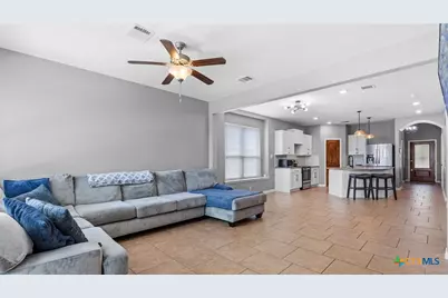 1865 Logan Trail, New Braunfels, TX 78130 - Photo 5