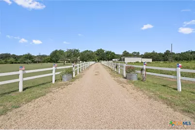 1172 County Road 418, Thorndale, TX 76577 - Photo 5