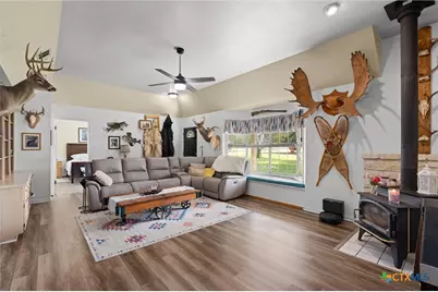 1172 County Road 418, Thorndale, TX 76577 - Photo 9
